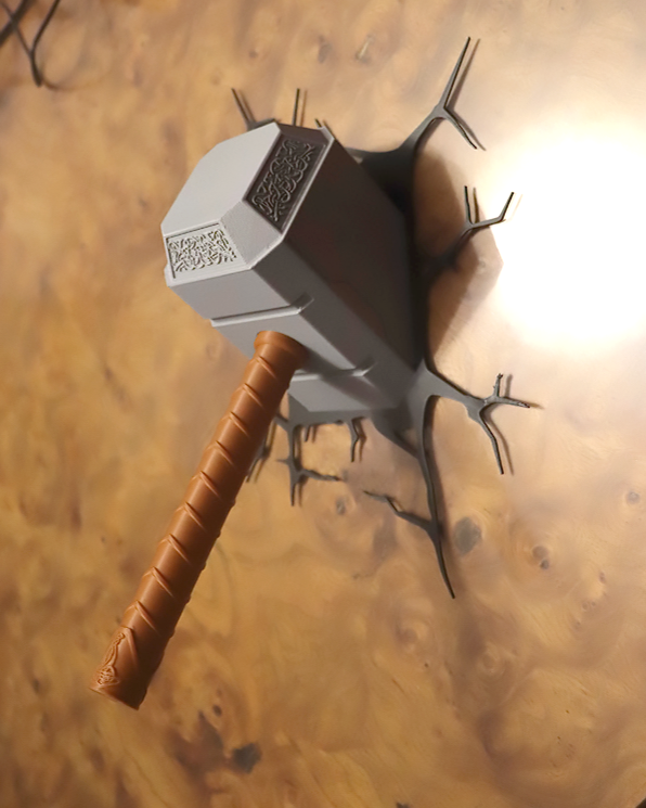 دکوری دیواری مدل چکش تور - Thor's Hammer